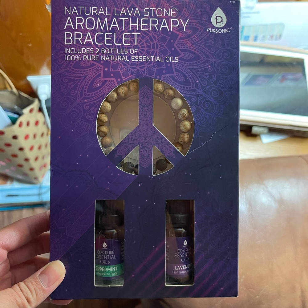 Aromatherapy bracelet